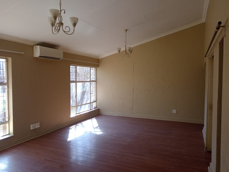 To Let 3 Bedroom Property for Rent in Safari Gardens North West